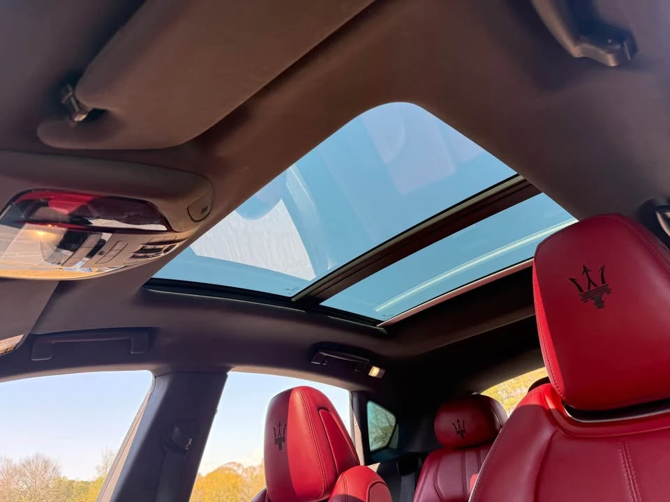 2018 Maserati Levante - Image 11 of 18