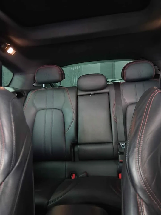2018 Maserati Levante - Image 6 of 9