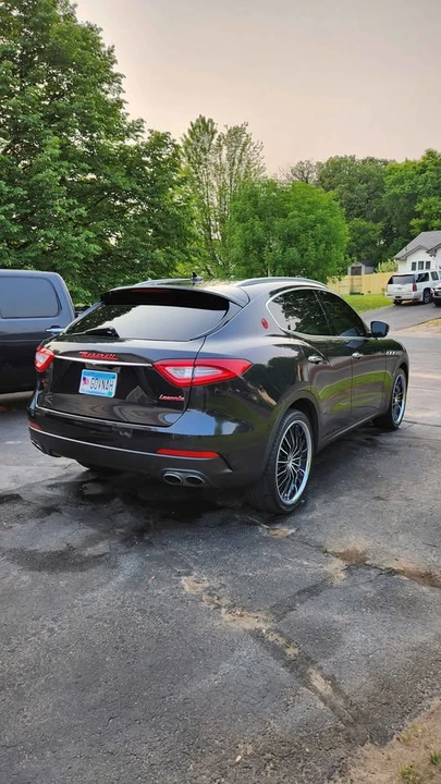 2018 Maserati Levante - Image 2 of 5