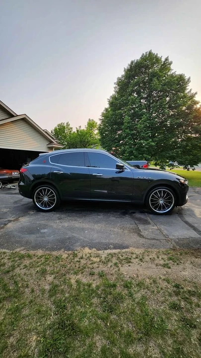 2018 Maserati Levante - Image 5 of 5