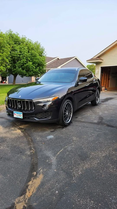 2018 Maserati Levante - Image 4 of 5