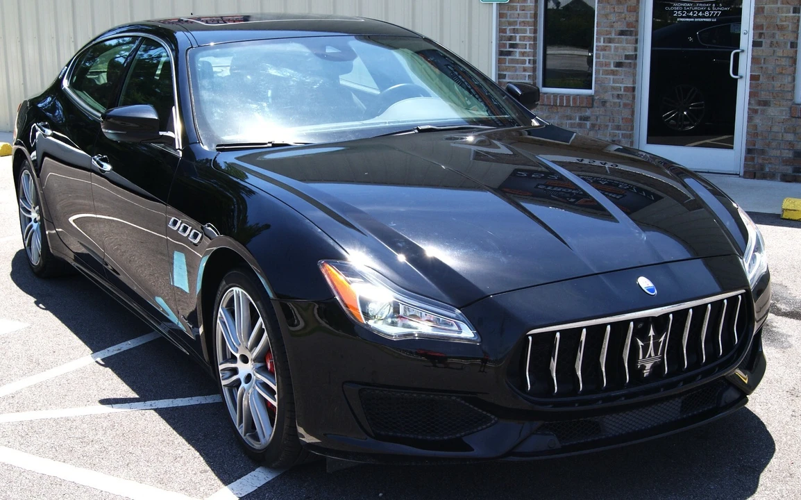 2018 Maserati Quattroporte 6th Gen - Image 2 of 31