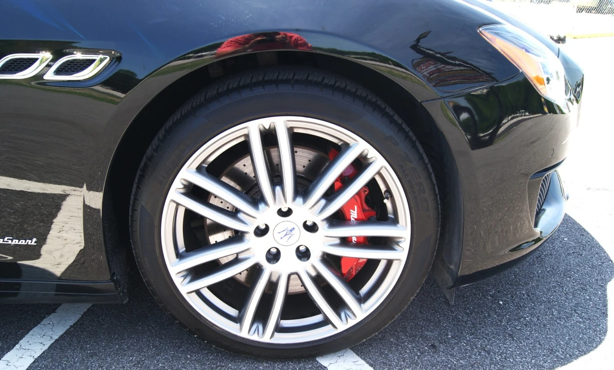 2018 Maserati Quattroporte 6th Gen - Image 8 of 31