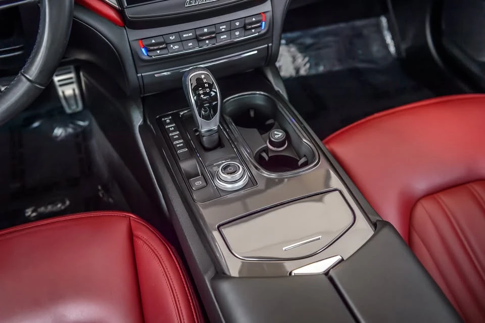 2018 Maserati Ghibli 3rd Gen - Image 11 of 20