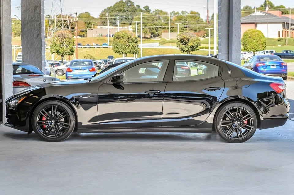 2018 Maserati Ghibli 3rd Gen - Image 18 of 19
