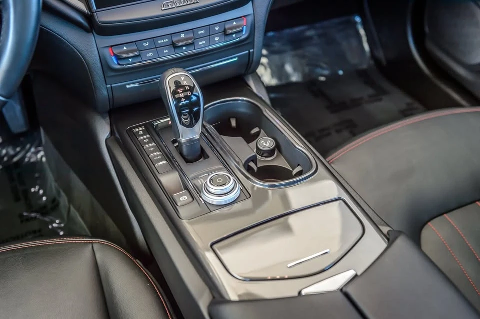 2018 Maserati Ghibli 3rd Gen - Image 11 of 19