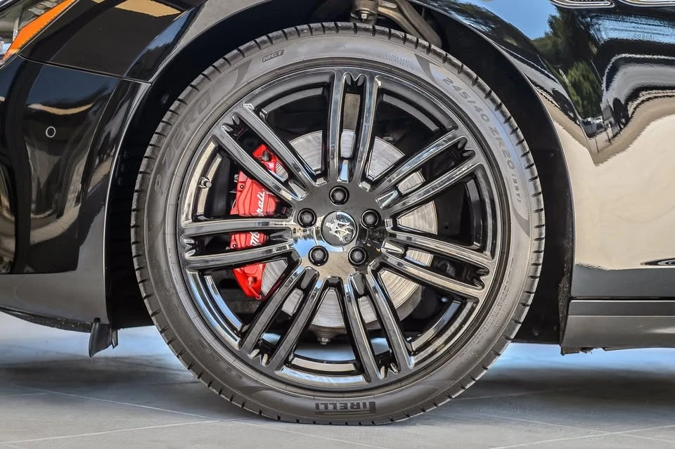 2018 Maserati Ghibli 3rd Gen - Image 5 of 19