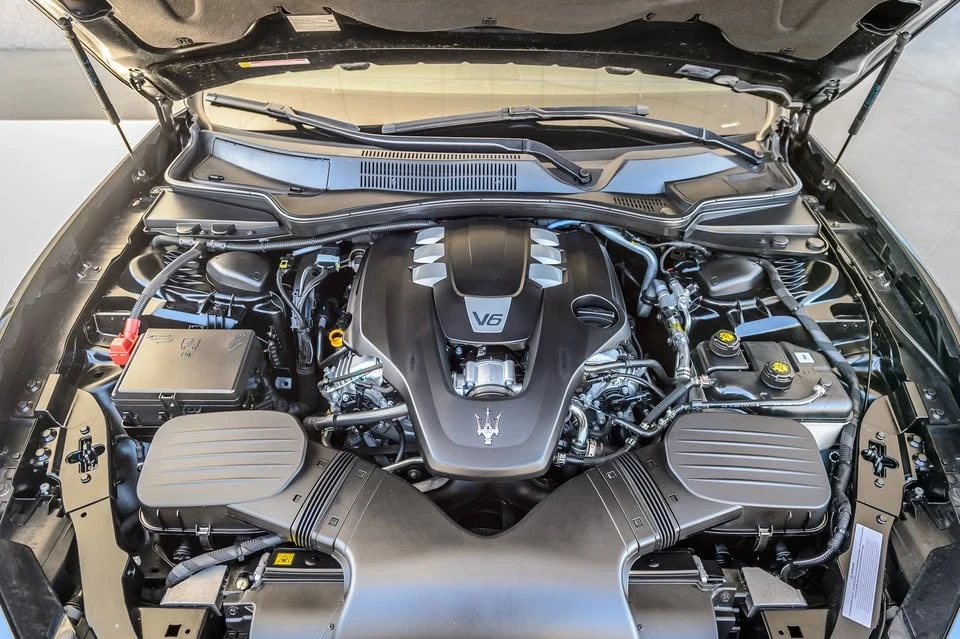 2018 Maserati Ghibli 3rd Gen - Image 6 of 19