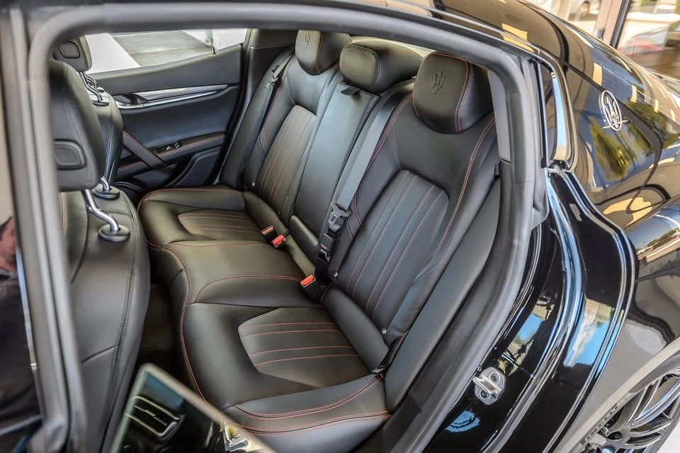2018 Maserati Ghibli 3rd Gen - Image 15 of 19