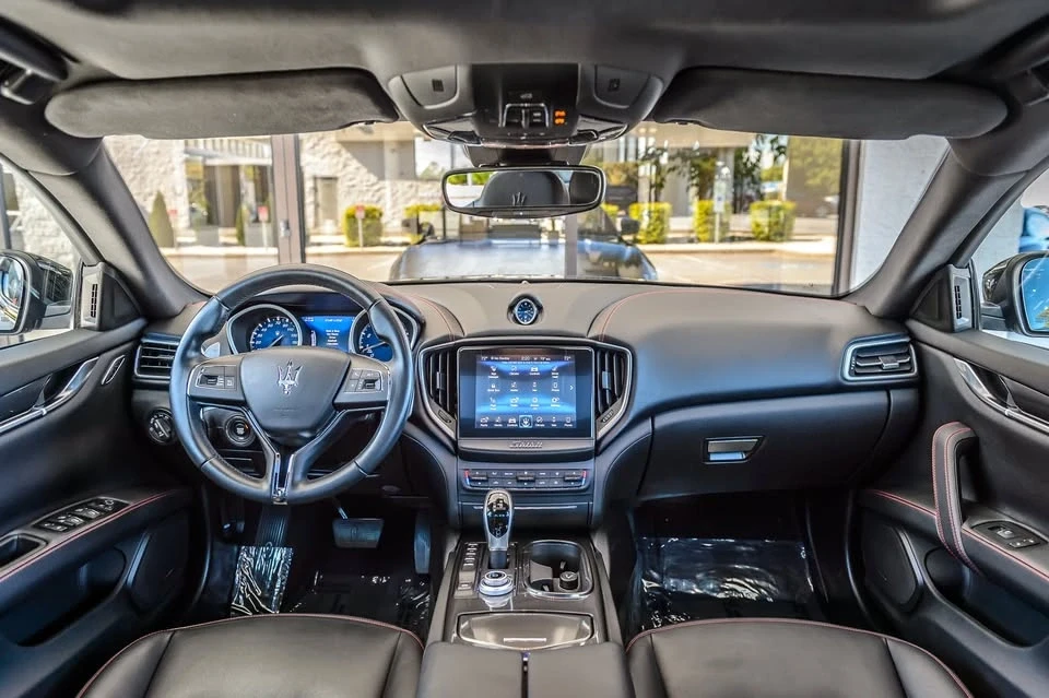 2018 Maserati Ghibli 3rd Gen - Image 2 of 19