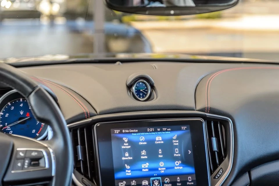 2018 Maserati Ghibli 3rd Gen - Image 9 of 19