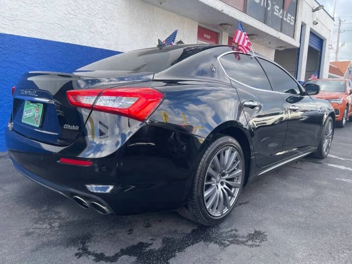 2018 Maserati Ghibli 3rd Gen - Image 5 of 20