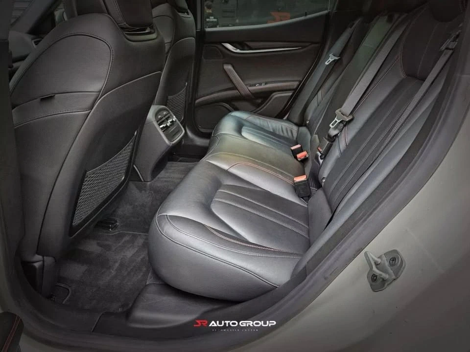 2018 Maserati Ghibli 3rd Gen - Image 15 of 16