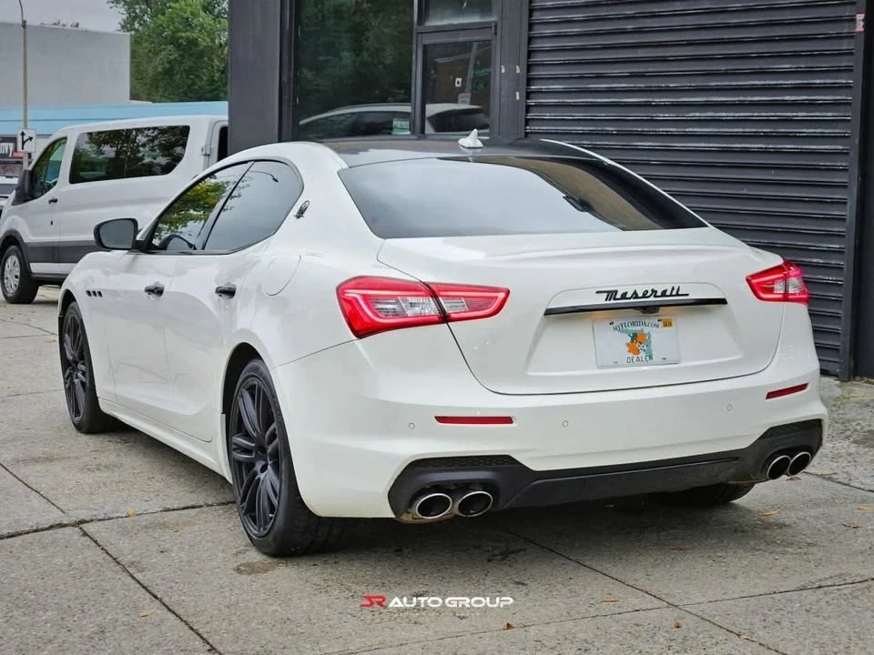 2018 Maserati Ghibli 3rd Gen - Image 3 of 16