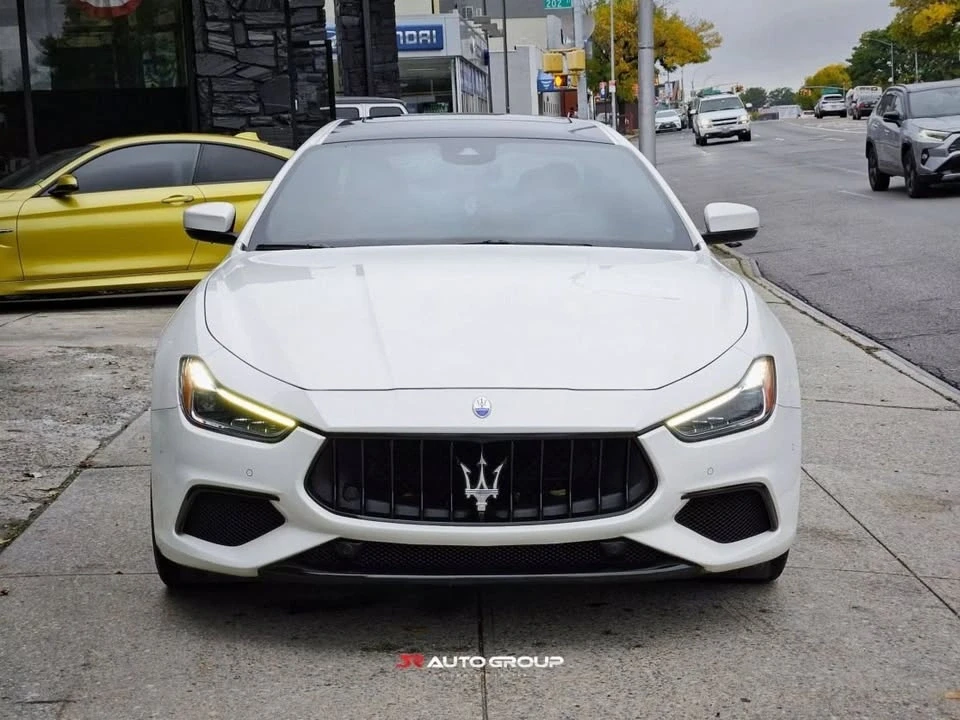 2018 Maserati Ghibli 3rd Gen - Image 4 of 16