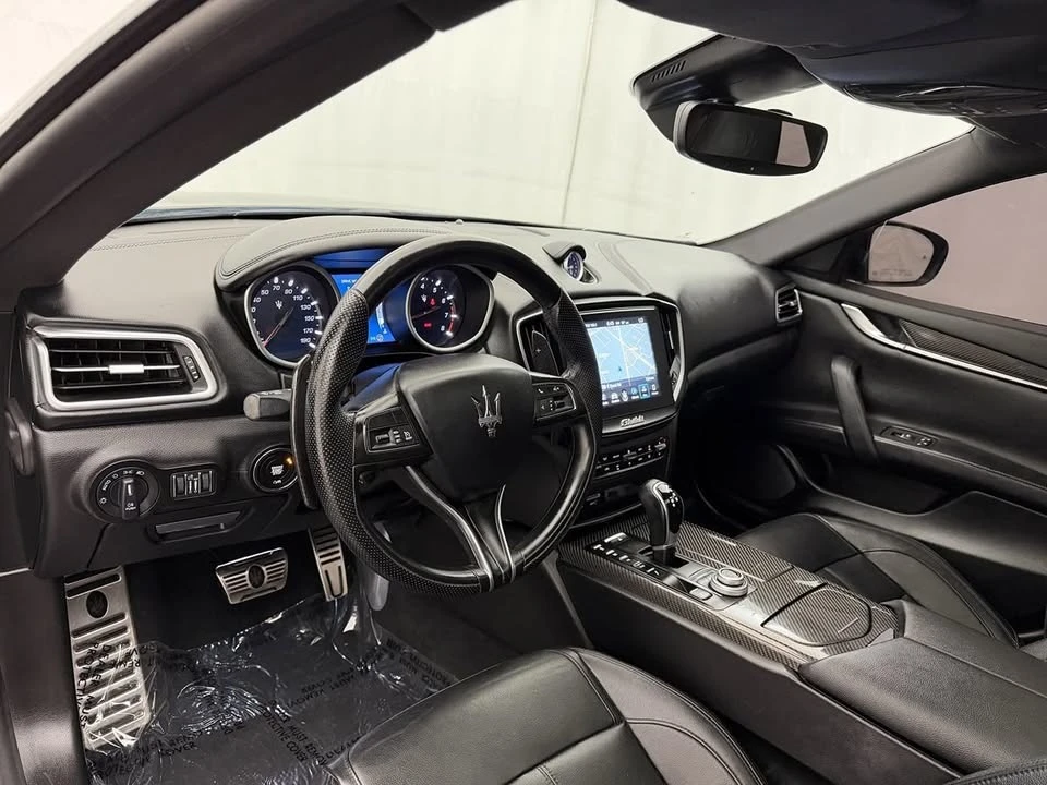 2018 Maserati Ghibli 3rd Gen - Image 11 of 20