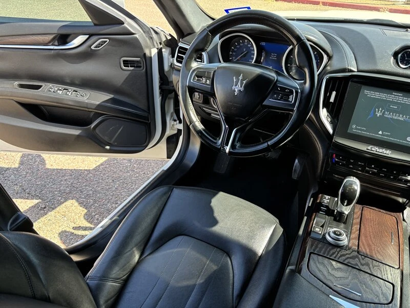 2018 Maserati Ghibli 3rd Gen - Image 12 of 20
