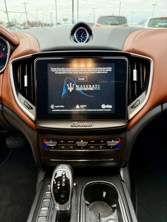 2018 Maserati Ghibli 3rd Gen - Image 5 of 19