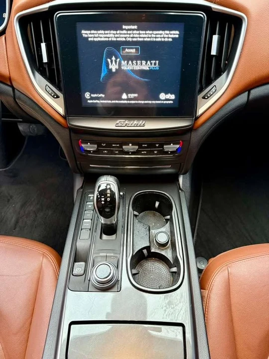 2018 Maserati Ghibli 3rd Gen - Image 17 of 19