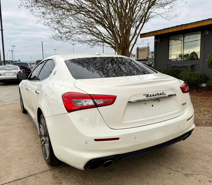 2018 Maserati Ghibli 3rd Gen - Image 2 of 19