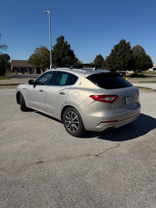 2018 Maserati Levante - Image 3 of 17