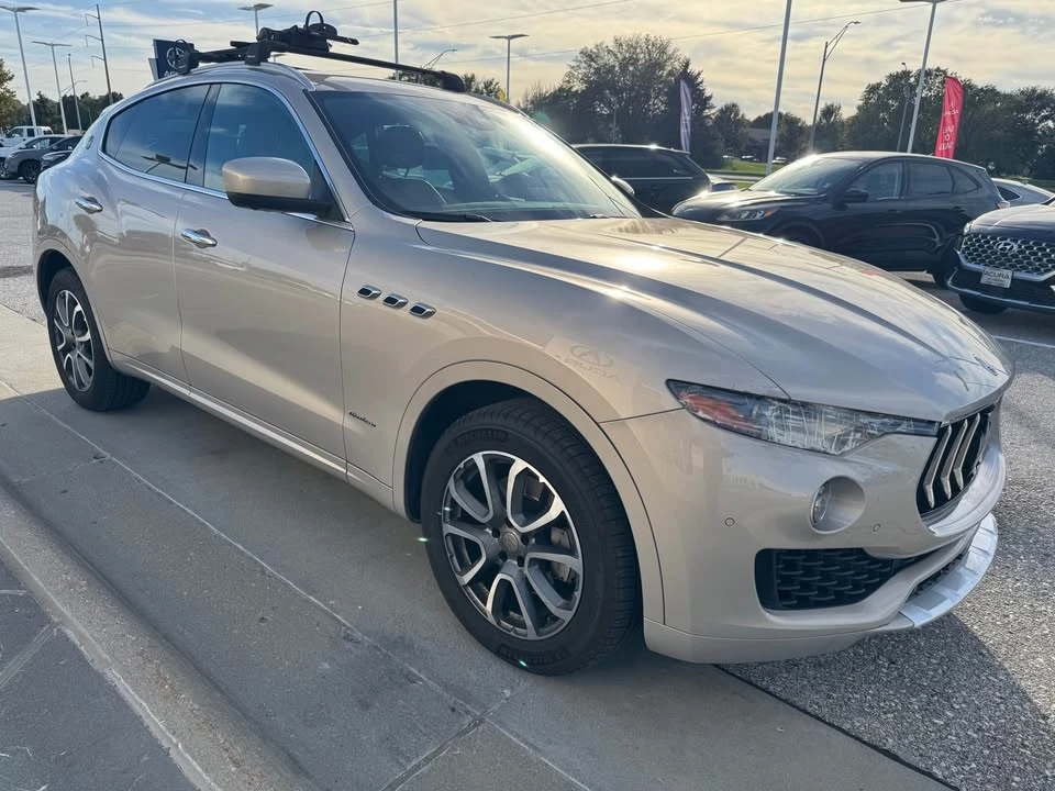 2018 Maserati Levante - Image 4 of 11