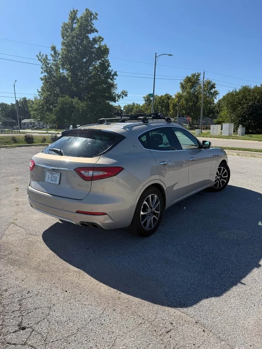 2018 Maserati Levante - Image 5 of 17