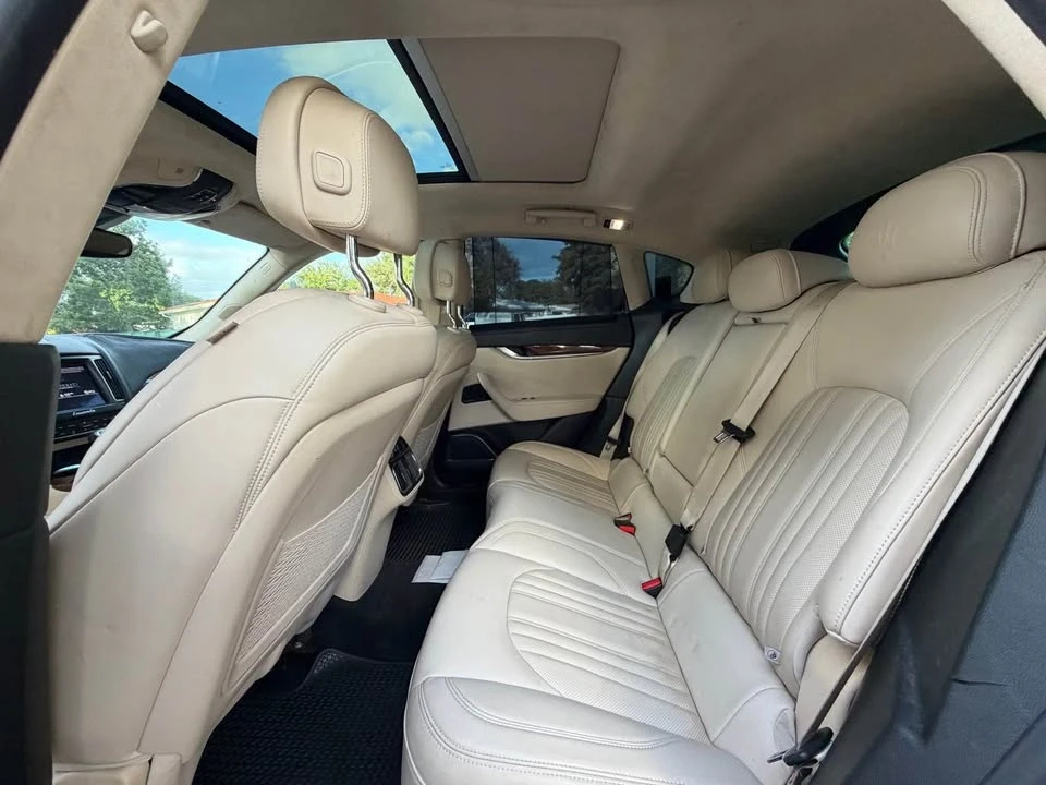 2018 Maserati Levante - Image 11 of 15