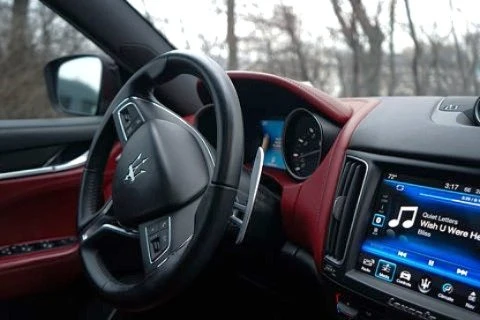 2018 Maserati Levante - Image 10 of 14