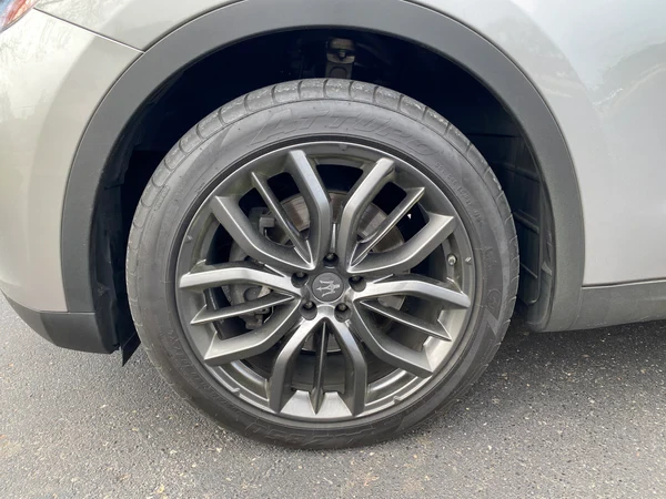 2018 Maserati Levante - Image 5 of 20