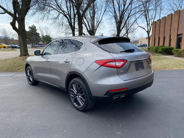 2018 Maserati Levante - Image 2 of 20