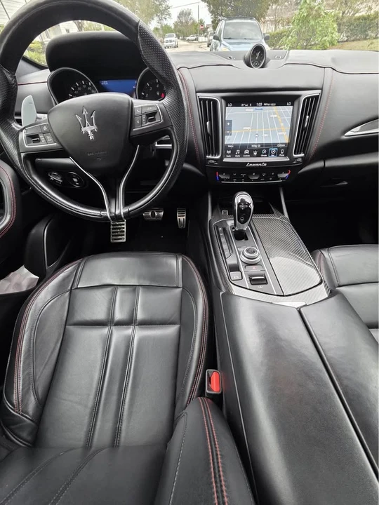 2018 Maserati Levante - Image 2 of 17