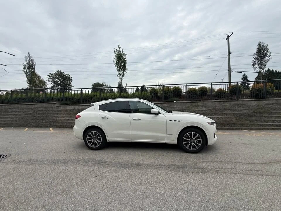 2018 Maserati Levante - Image 2 of 14