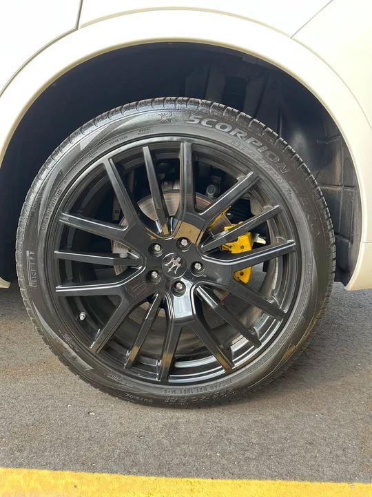 2018 Maserati Levante - Image 7 of 20