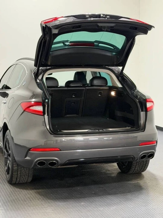 2018 Maserati Levante - Image 8 of 18