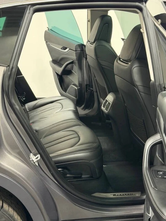 2018 Maserati Levante - Image 6 of 18