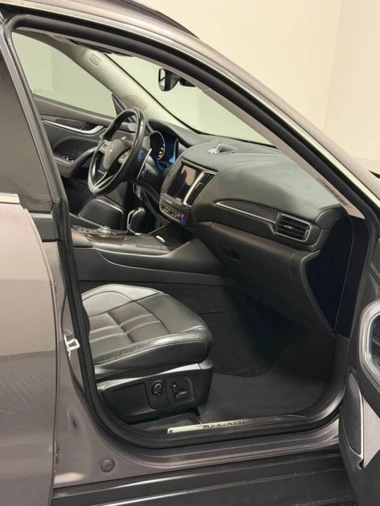 2018 Maserati Levante - Image 7 of 18