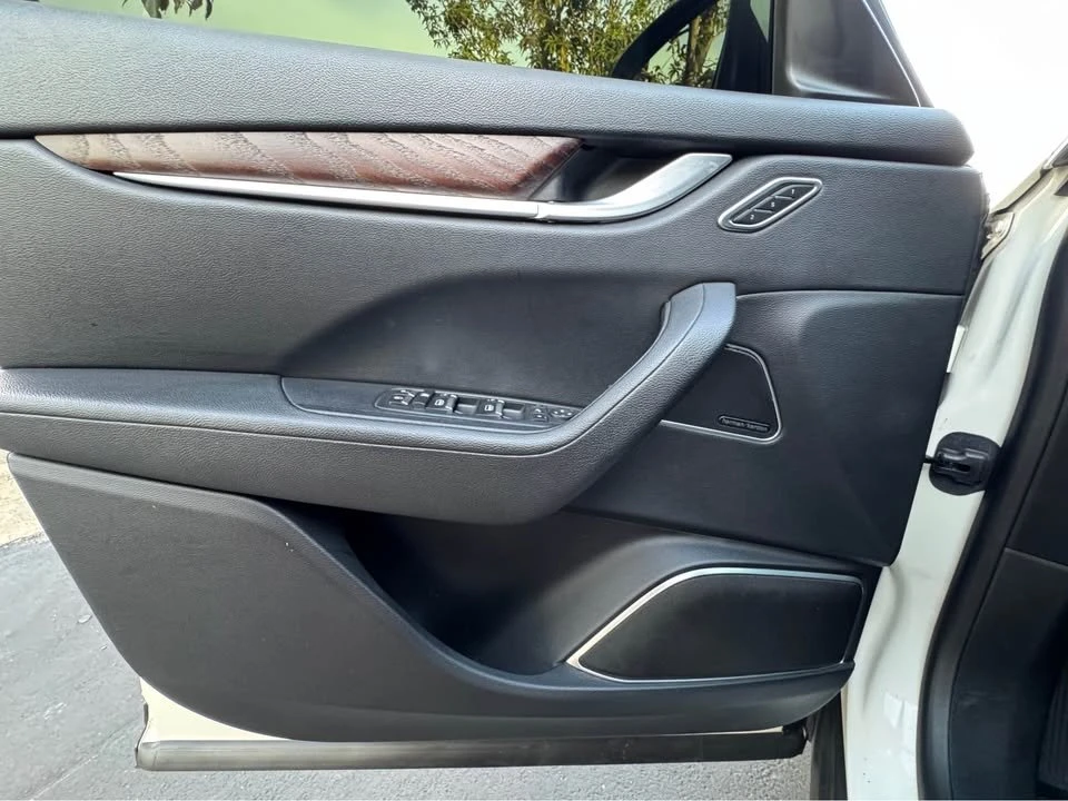 2018 Maserati Levante - Image 19 of 20