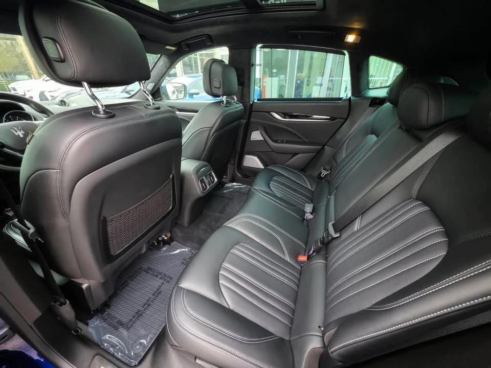 2018 Maserati Levante - Image 7 of 19