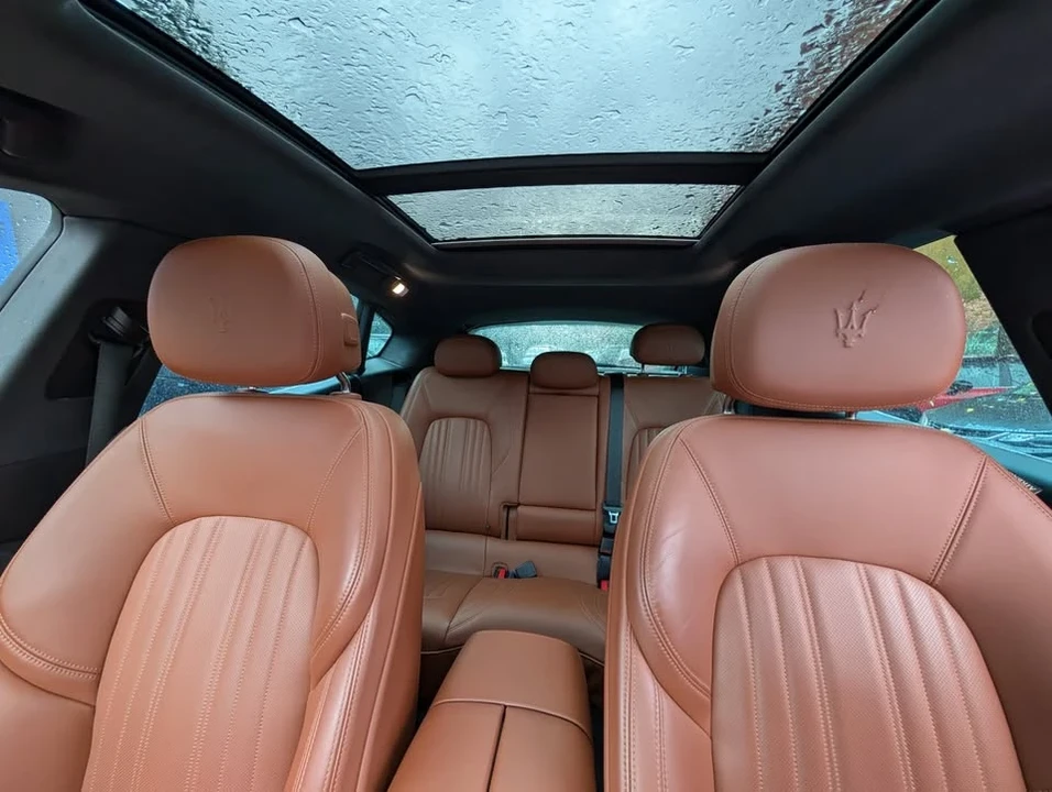 2018 Maserati Levante - Image 17 of 19