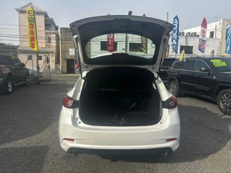 2018 Mazda Mazda 3 3rd Gen - Image 9 of 12