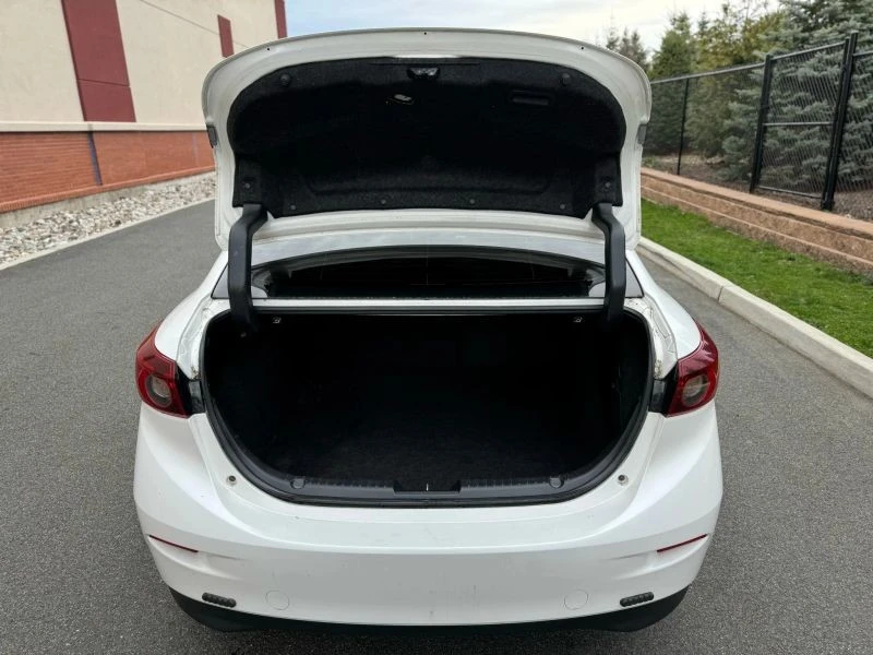 2018 Mazda Mazda 3 3rd Gen - Image 9 of 12
