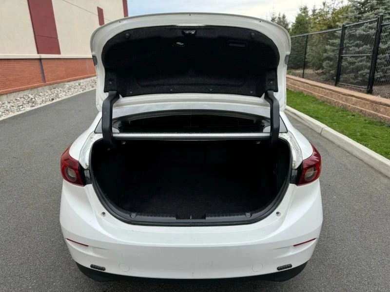 2018 Mazda Mazda 3 3rd Gen - Image 9 of 12