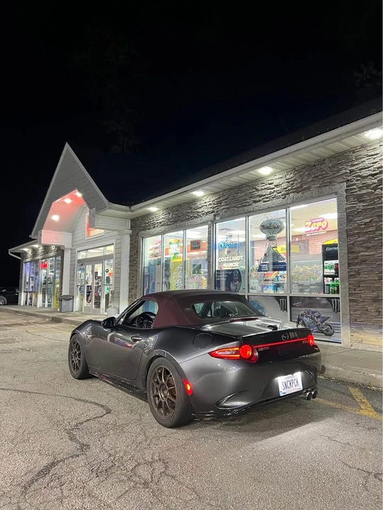 2018 Mazda ND MX-5 Miata - Image 2 of 15