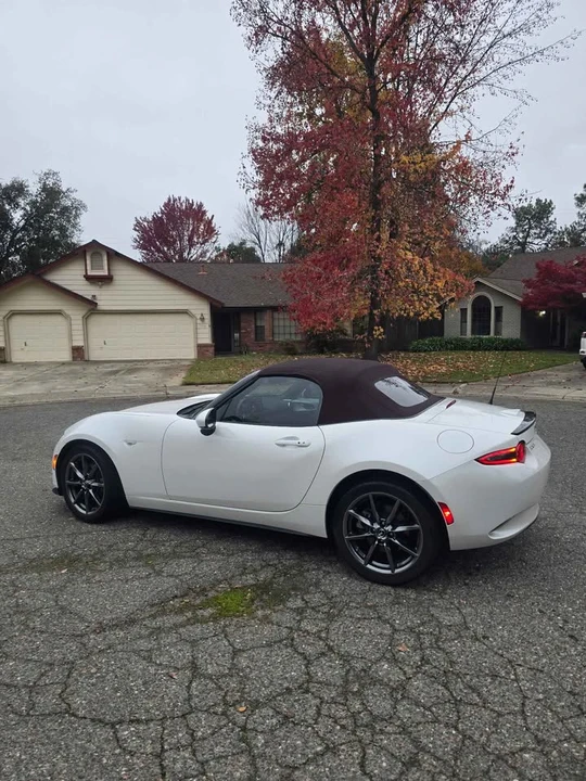 2018 Mazda ND MX-5 Miata - Image 2 of 19