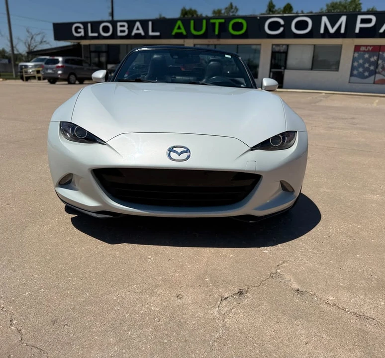 2018 Mazda ND MX-5 Miata - Image 2 of 20