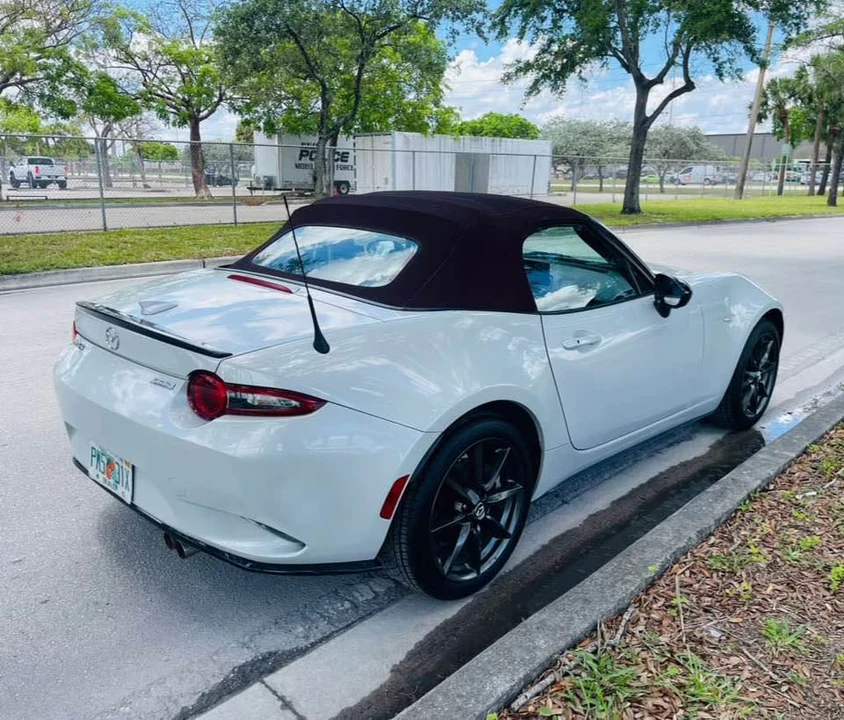 2018 Mazda ND MX-5 Miata - Image 5 of 13