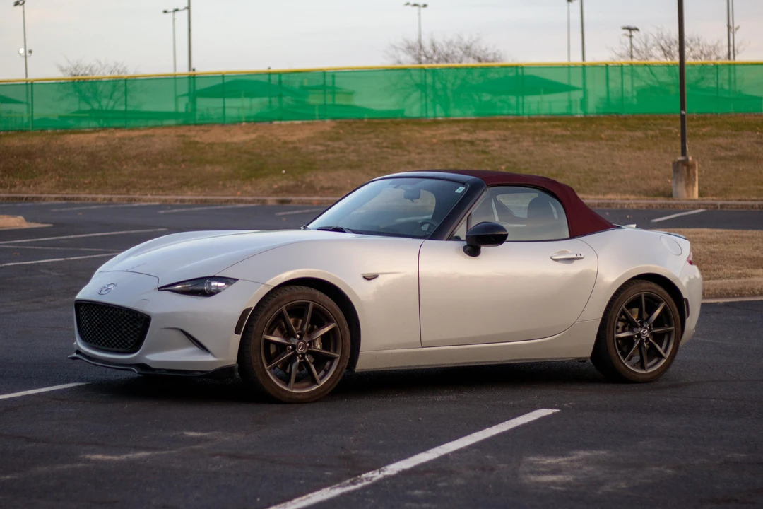 2018 Mazda ND MX-5 Miata - Image 16 of 31