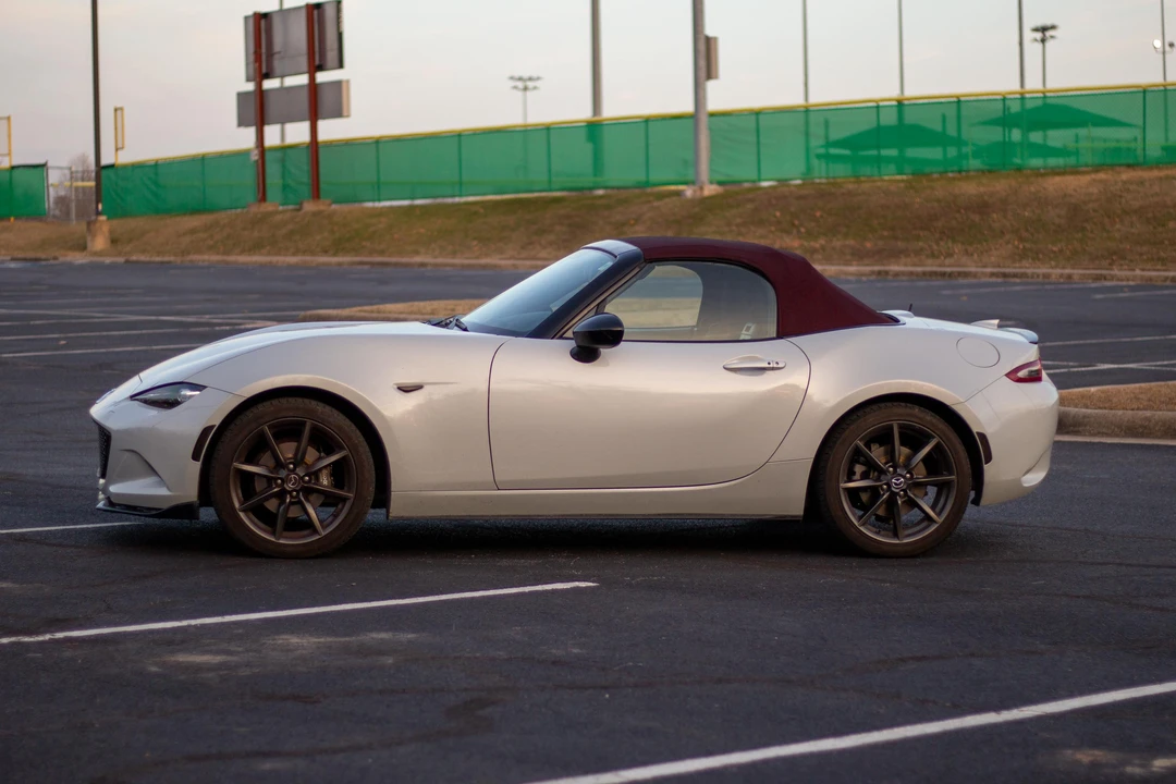 2018 Mazda ND MX-5 Miata - Image 17 of 31
