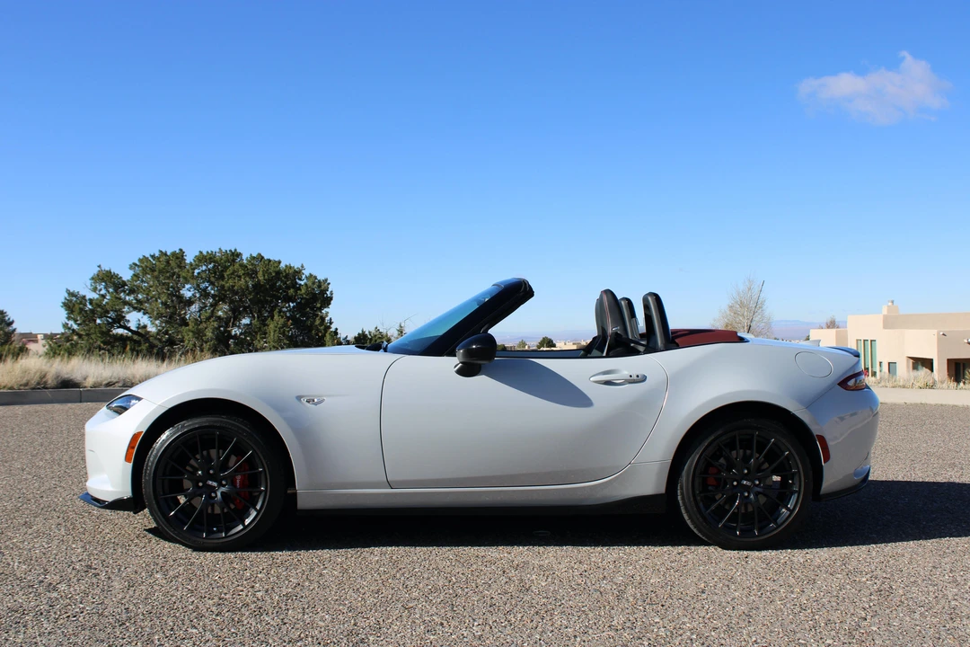 2018 Mazda ND MX-5 Miata - Image 9 of 31